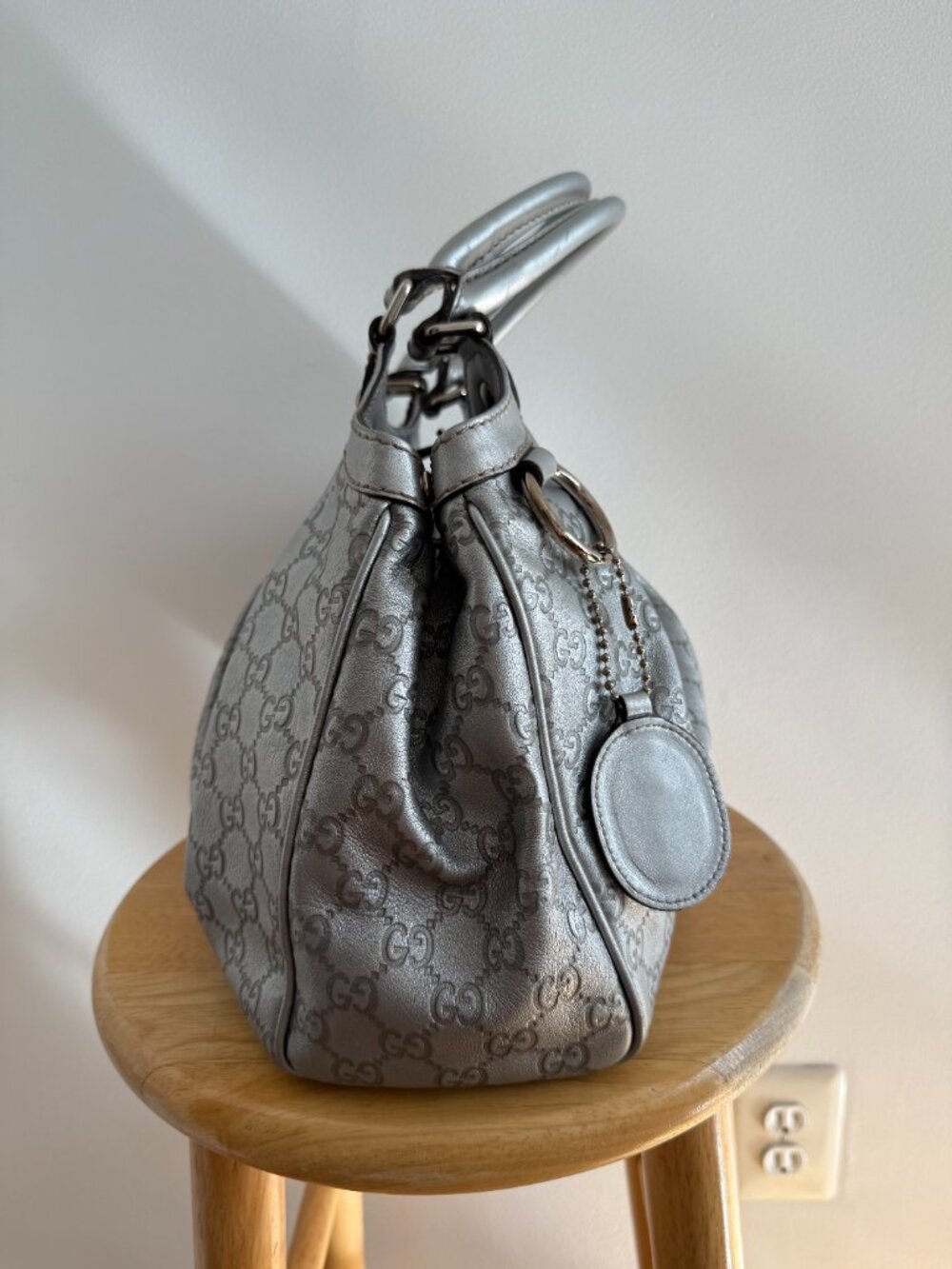 Gucci Guccissima Sukey Medium Tote Metallic Grey - Picture 2 of 10